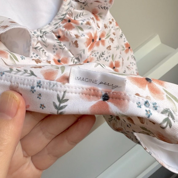 Imagine Perry women’s swim EUC size L - Picture 3 of 4